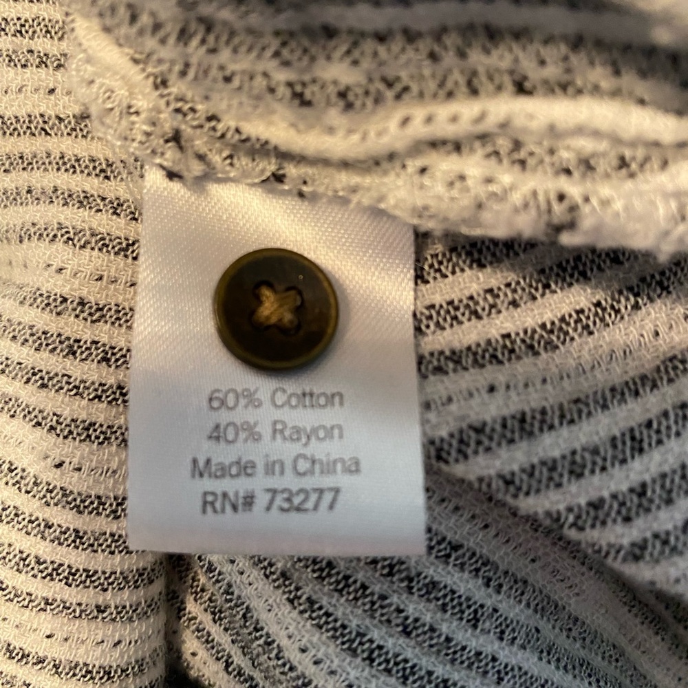 🎀Women’s V-neck collared blouse petite medium Sonoma - Picture 5 of 7